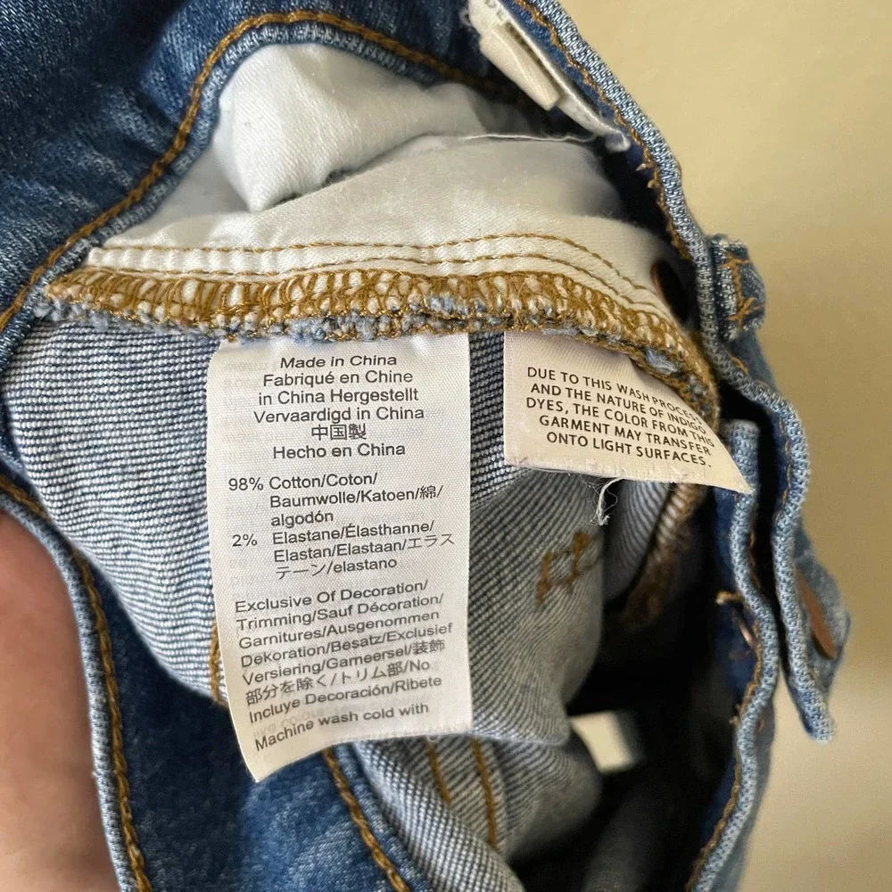 Madewell high rise denim shorts in Glenoaks wash